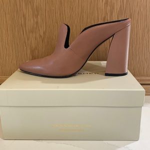 Marc Fisher Regina Heel